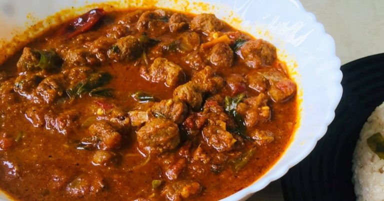 Easy Soya Chunk Curry in Kerala Beef Curry Style Recipe