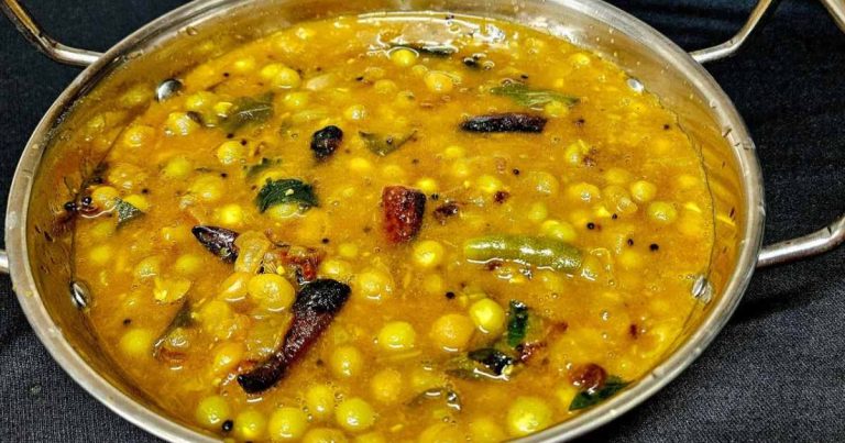 kerala green peas curry Recipe