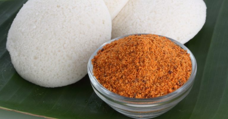 hotel style idli podi recipe