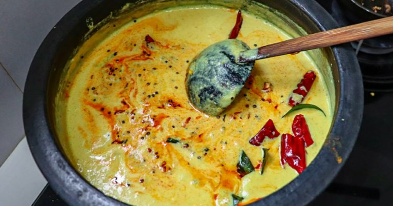 mathanga-pazham-pulissery recipe